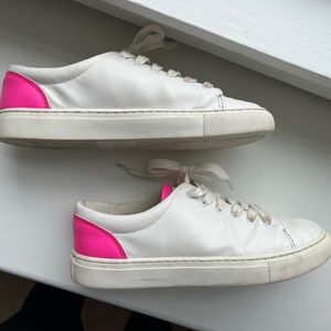 J. CREW Saturday Sneakers in White Leather with Fuchsia Detail Size 6.5